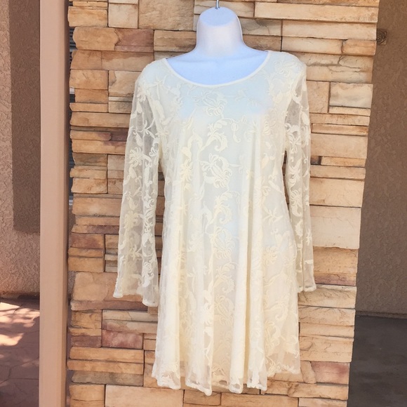 Forever 21 Dresses & Skirts - Forever 21 ivory short lace dress medium New